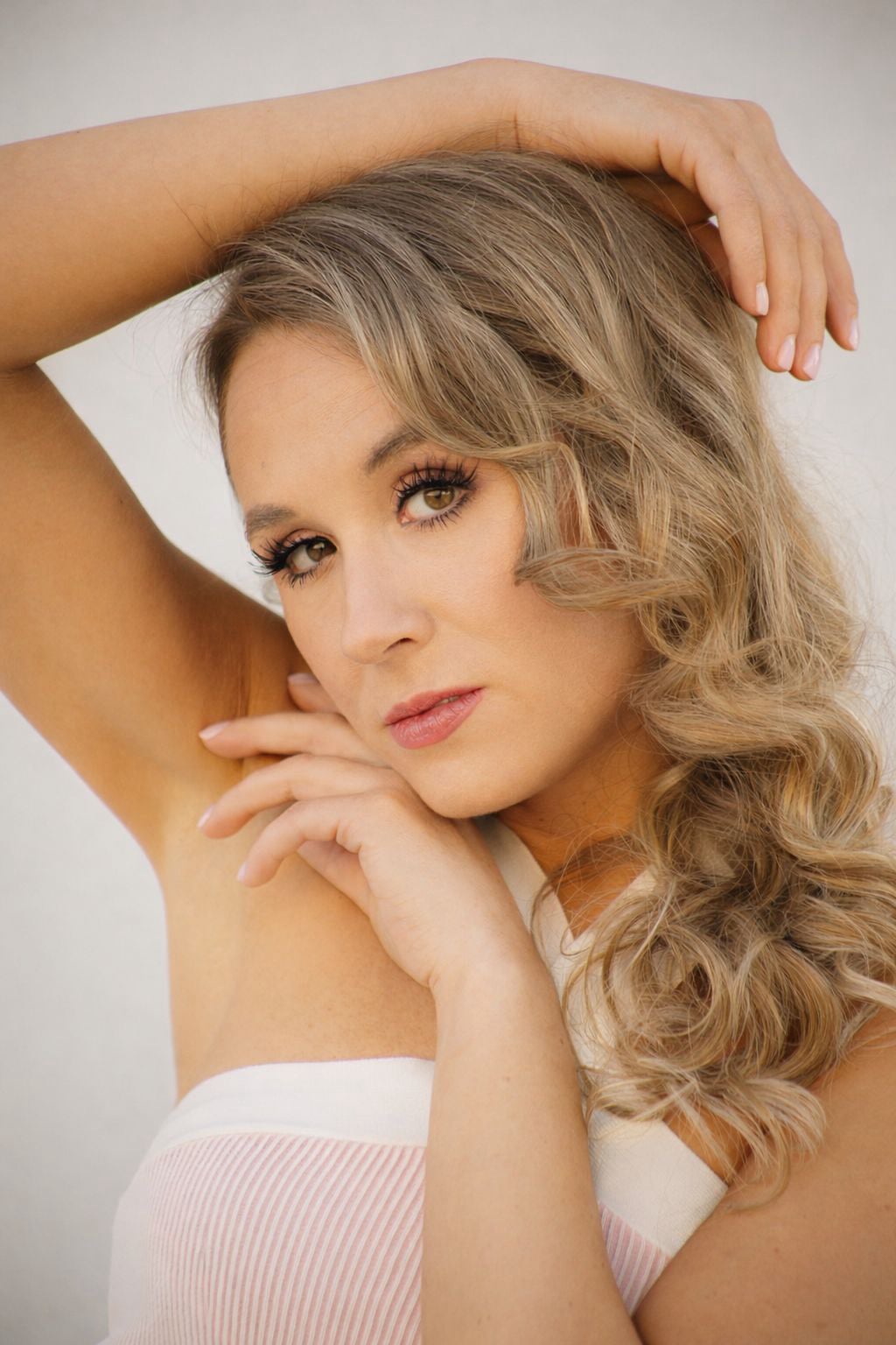Lauren Carroll Head Shot